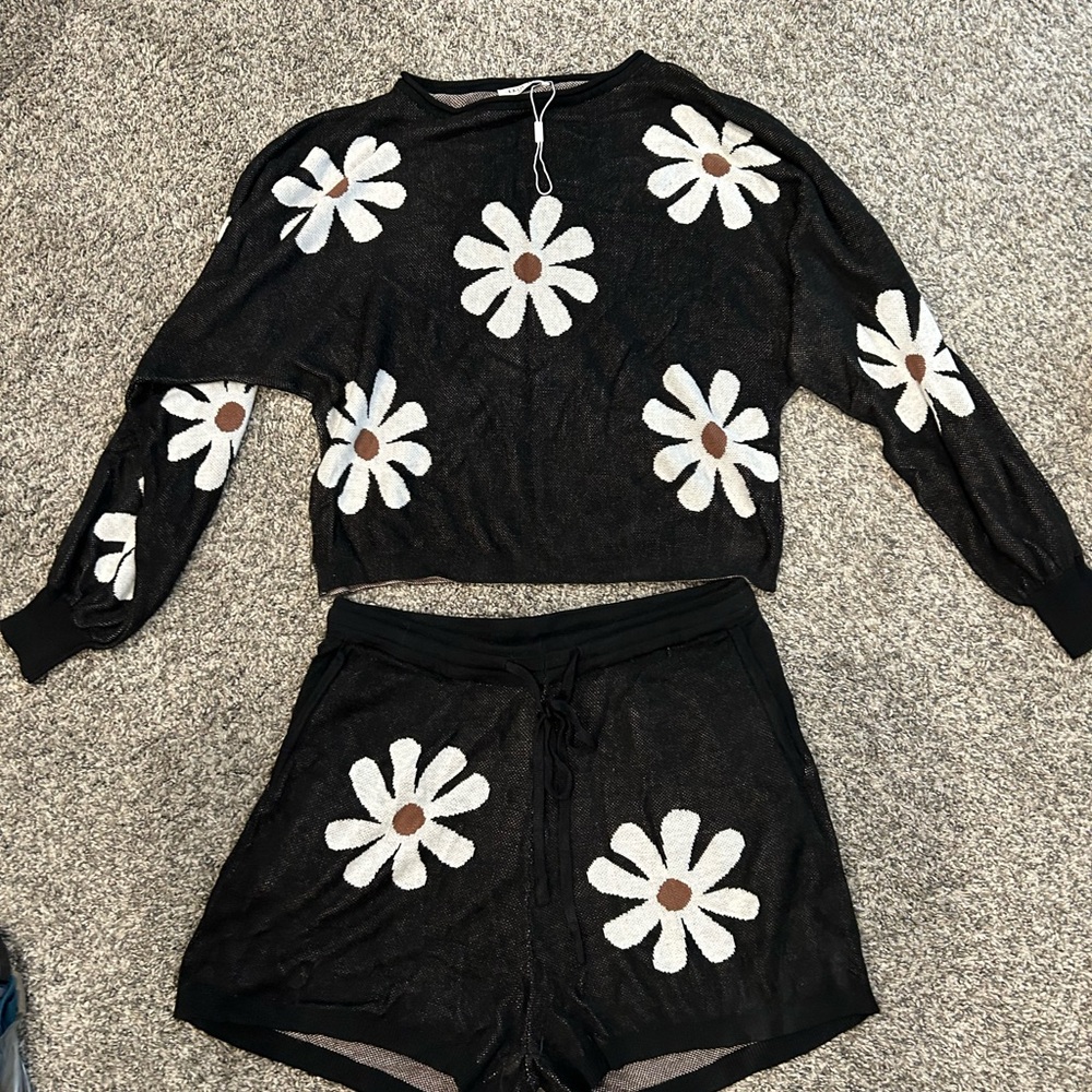 Black Daisy Knit Sweater and Shorts Set- NEW